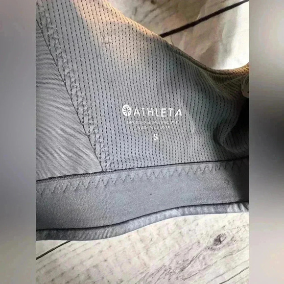 Athleta Camo print sports bra - Picture 3 of 6